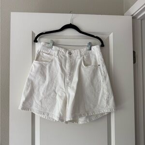 Donated: Zara 5” Denim Shorts - donating 5/7
